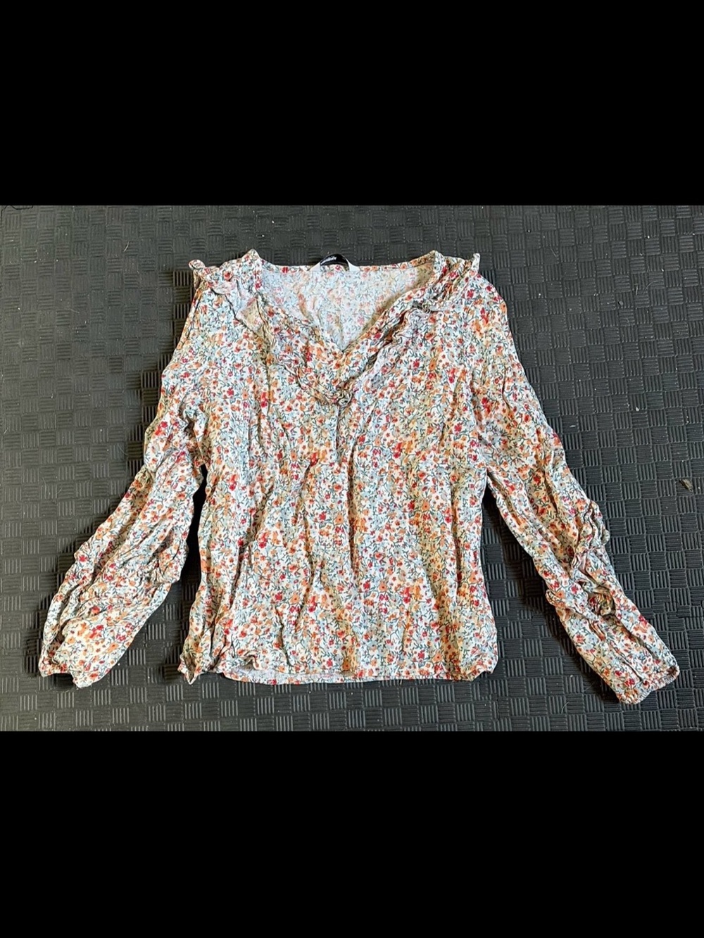 Sonoma Cream Floral Ruffle V-Neck Blouse